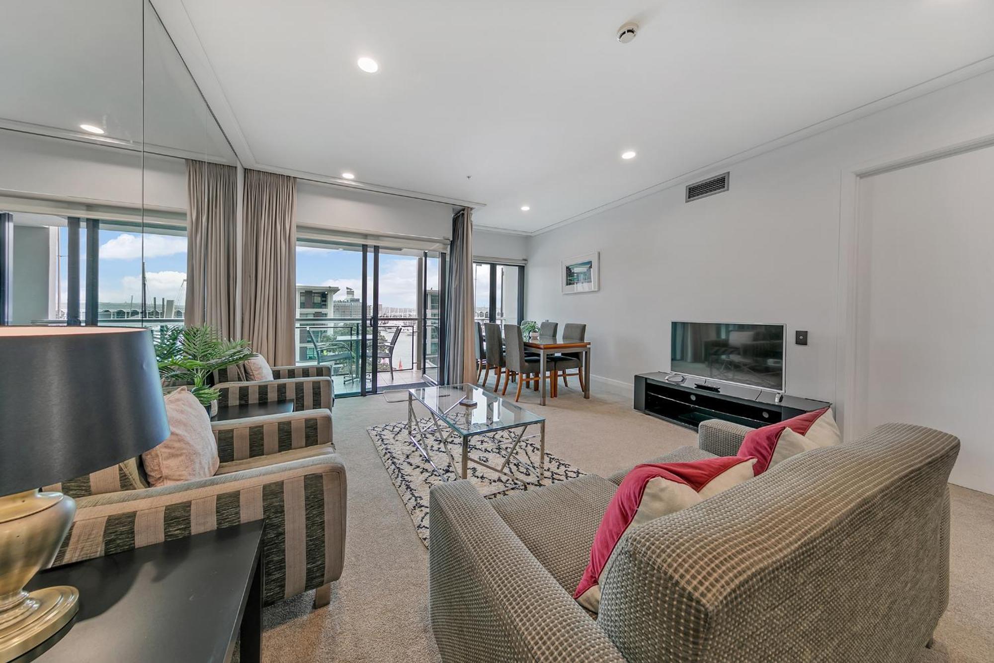 Luxurious & Spacious Living With Breathtaking Views Окленд Экстерьер фото